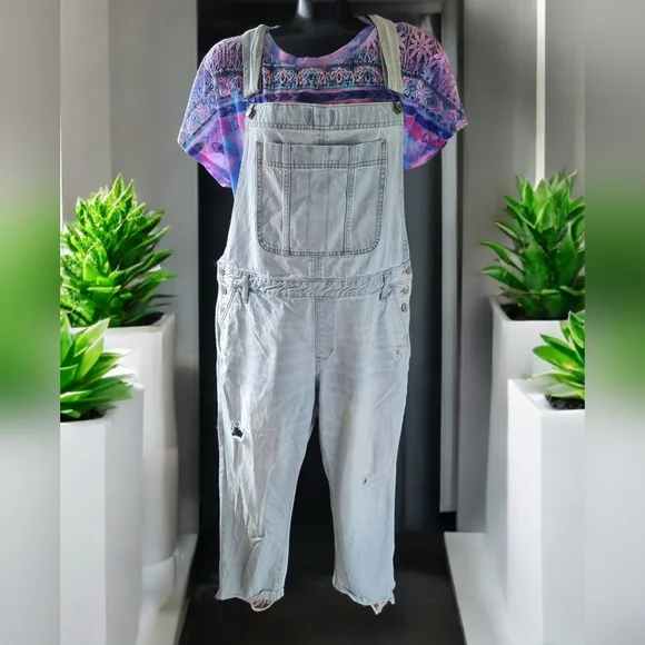 Abercrombie & Fitch  Distressed Boyfriend Ankle Length Light Wash Denim Overalls - Picture 2 of 11